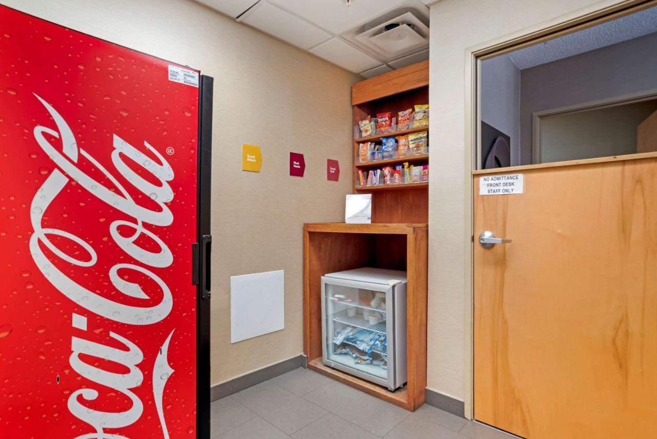Comfort Suites Oxford I-20 Exit 188 Bagian luar foto