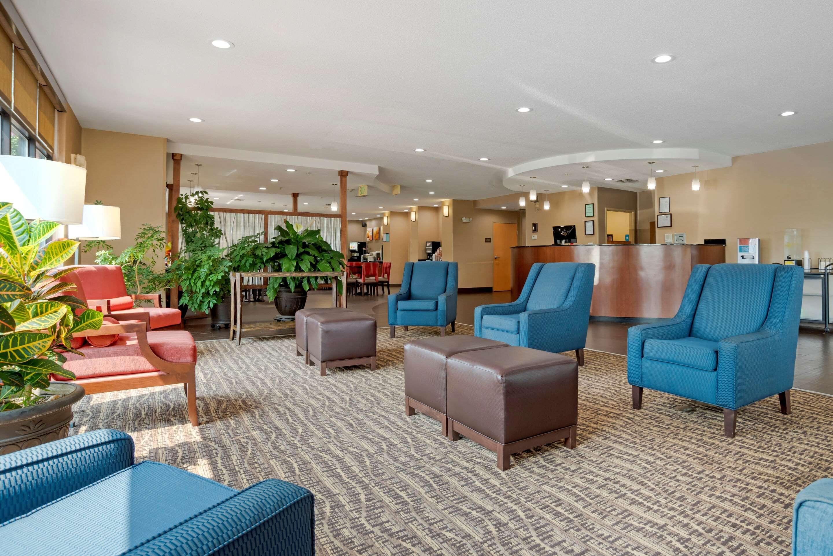 Comfort Suites Oxford I-20 Exit 188 Bagian luar foto