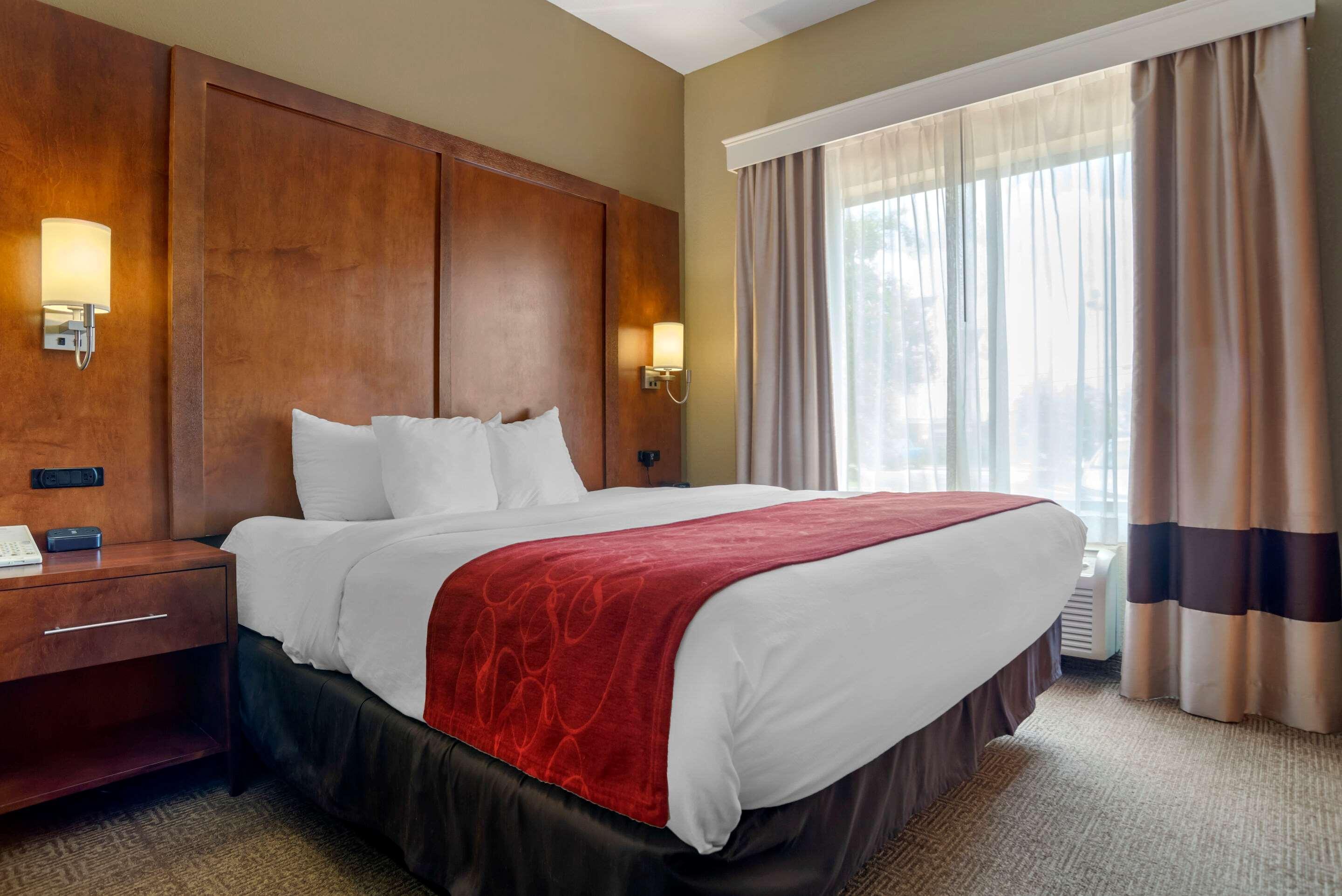 Comfort Suites Oxford I-20 Exit 188 Bagian luar foto