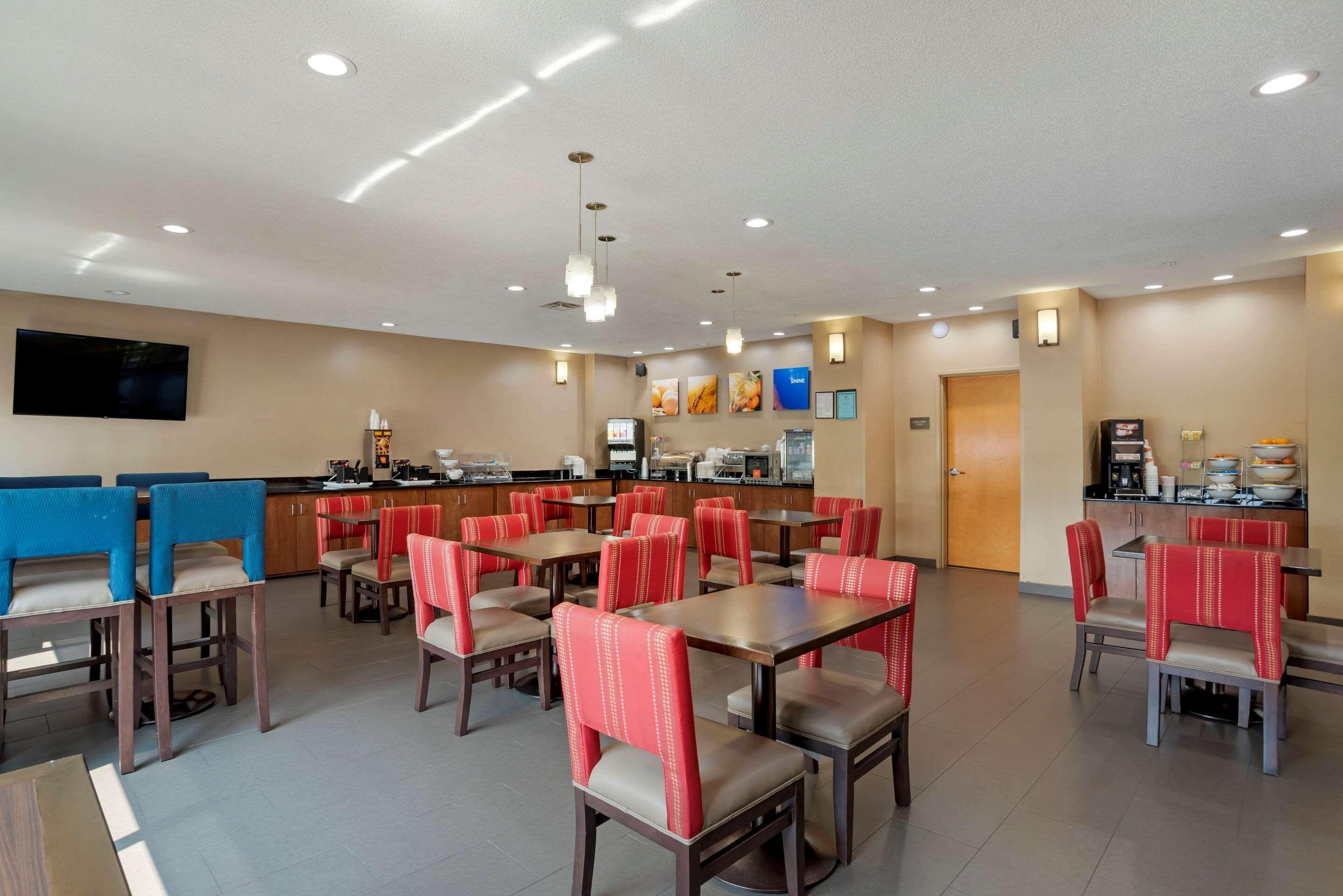 Comfort Suites Oxford I-20 Exit 188 Bagian luar foto