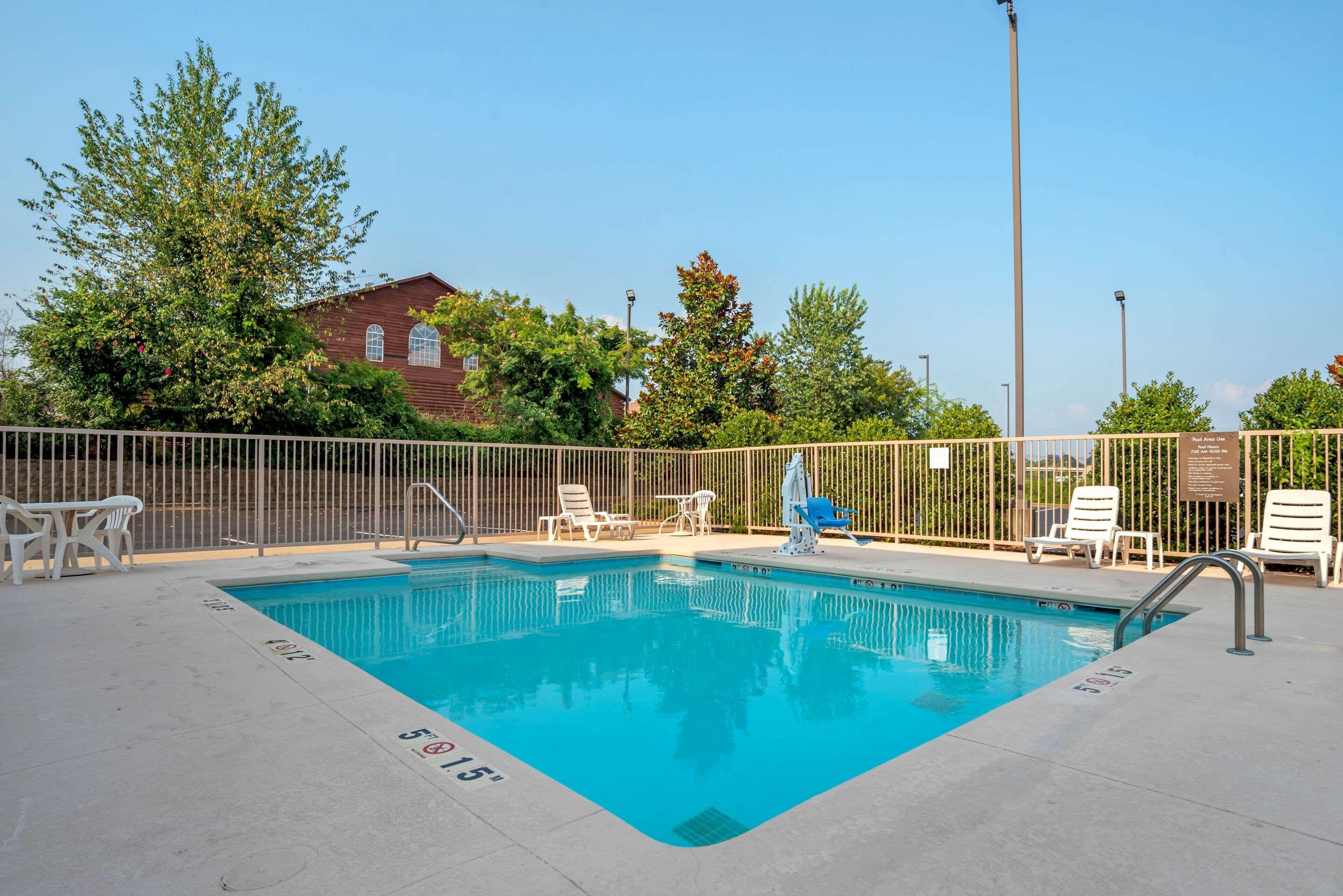 Comfort Suites Oxford I-20 Exit 188 Bagian luar foto