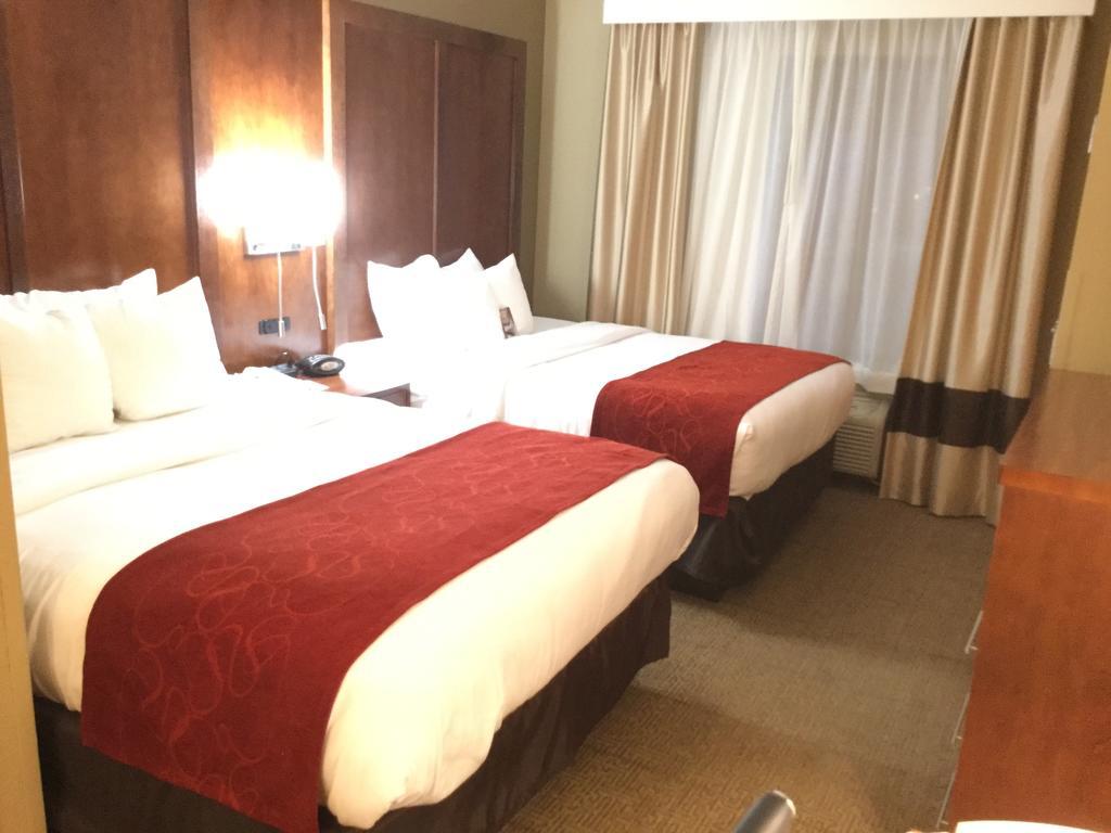 Comfort Suites Oxford I-20 Exit 188 Bagian luar foto